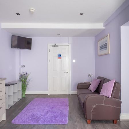 Tenby Town Centre Romantic Retreat Apartment For 2 מראה חיצוני תמונה